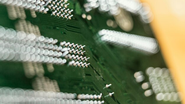Jak nowoczesna technologia wpływa na produkcję wiązek kablowych?